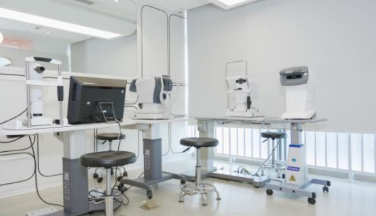 眼鏡店(diàn)庫存專用(yòng)系統|怎樣管理(lǐ)眼鏡店(diàn)的(de)員(yuán)工(gōng)?