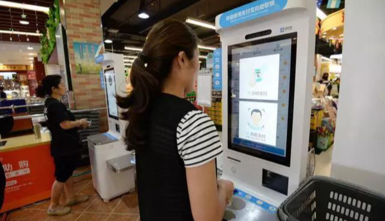 零售業(yè)扭虧為(wèi)盈的(de)機(jī)會(huì)就(jiù)擺在你(nǐ)的(de)面前了(le),你(nǐ)要(yào)不(bù)要(yào)珍惜?