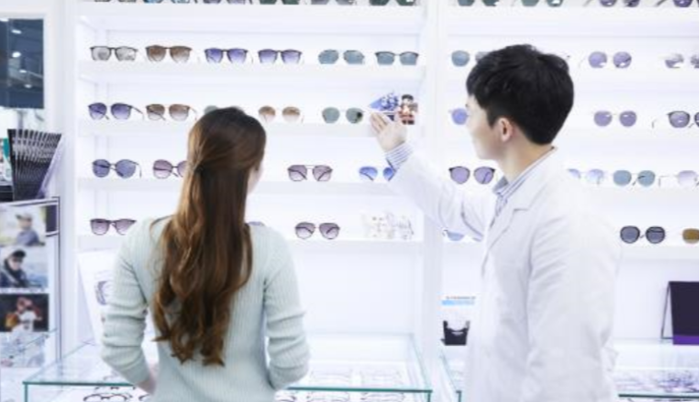 眼鏡店(diàn)會(huì)員(yuán)管理(lǐ),眼鏡店(diàn)會(huì)員(yuán)營銷系統的(de)好(hǎo)處