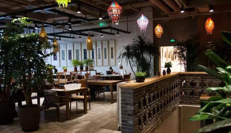 當互聯網遇上(shàng)餐飲,會(huì)迸發出什(shén)麽樣的(de)火(huǒ)花(huā)?